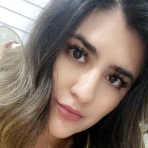 Meet your Posher, Yecenia